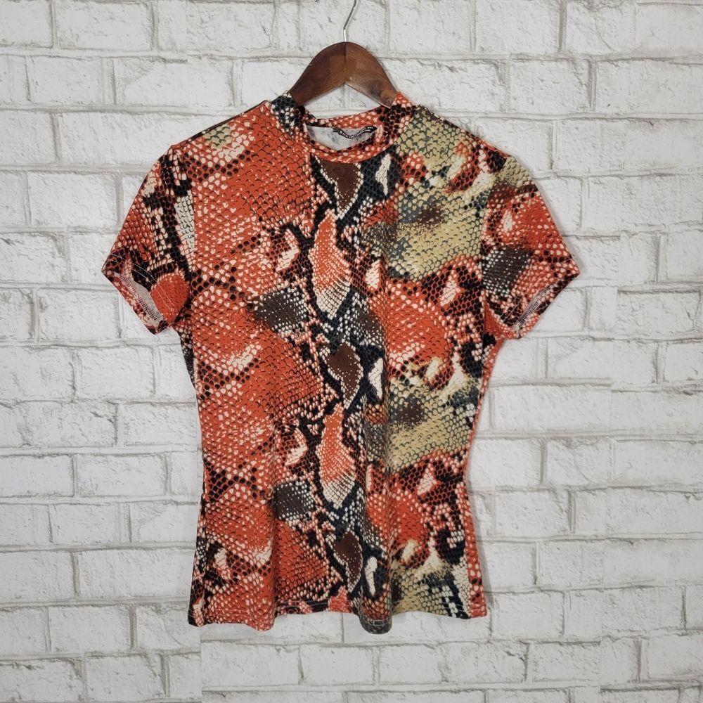 SHEIN printed orange/tan tee